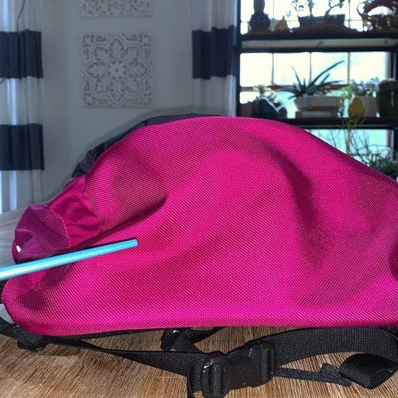 THE NORTH FACE Recon Backpack - pink and black lightly used - Picture 11 of 11